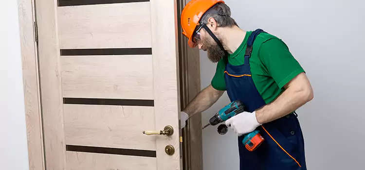 Replace Internal Door Handle with Lock Eagle